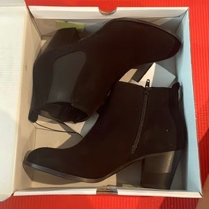 Dolce Vita Short Booties - Collyns - Size 10 - Brand New